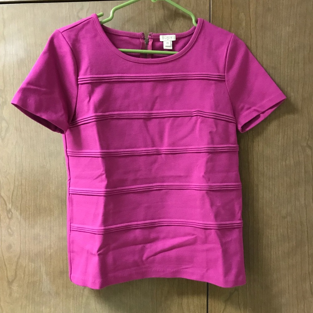 Short sleeve top